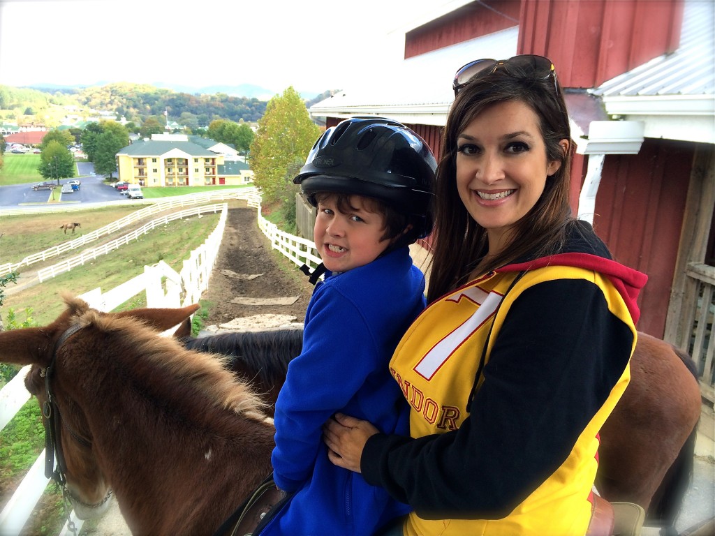 Horseback_Riding_Sevierville