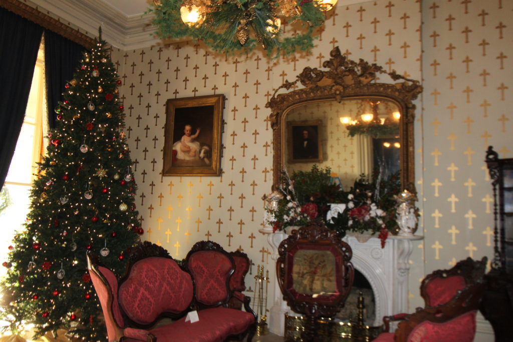 Oaklands Mansion Christmas